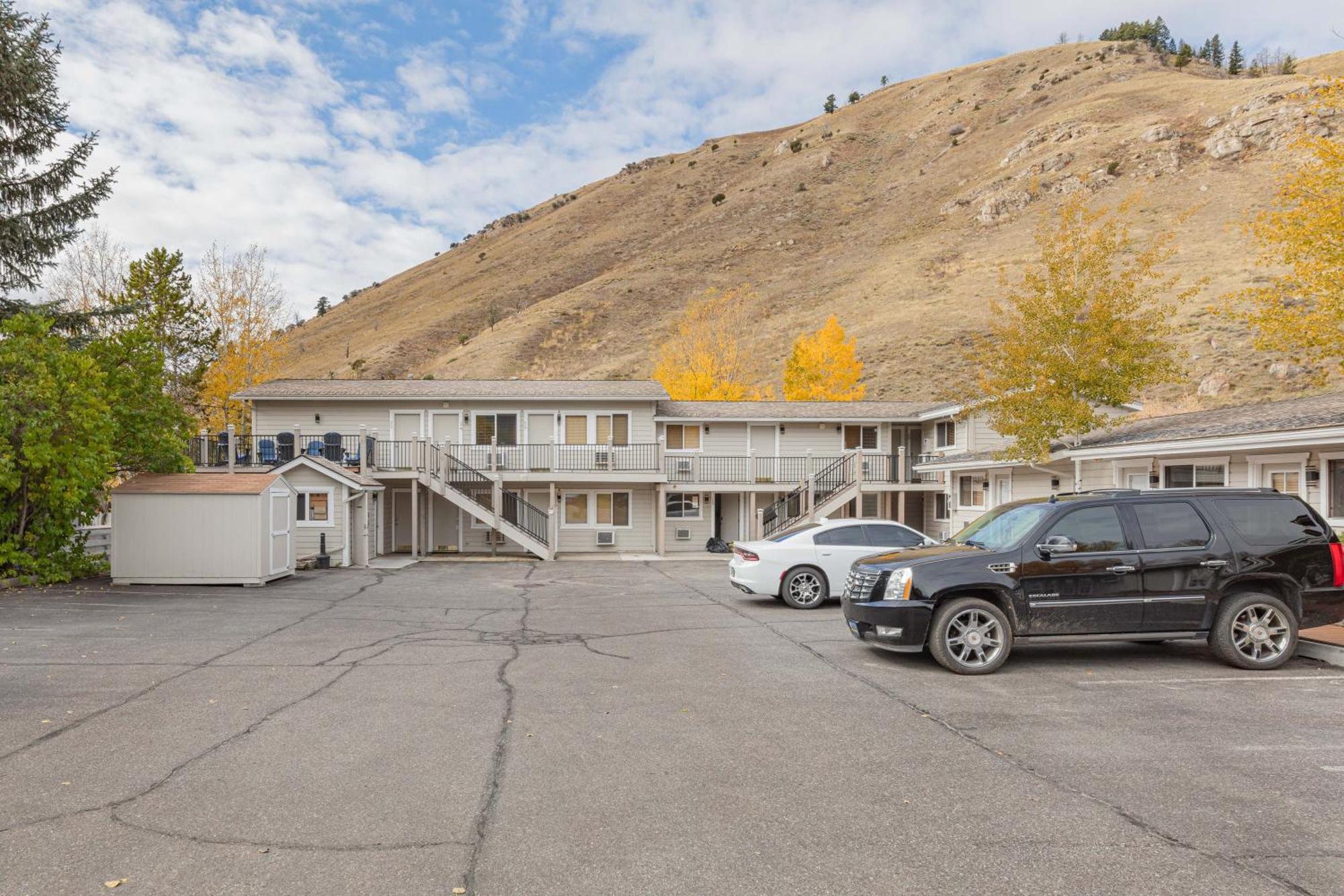 Miller Park Lodge Джаксън Екстериор снимка